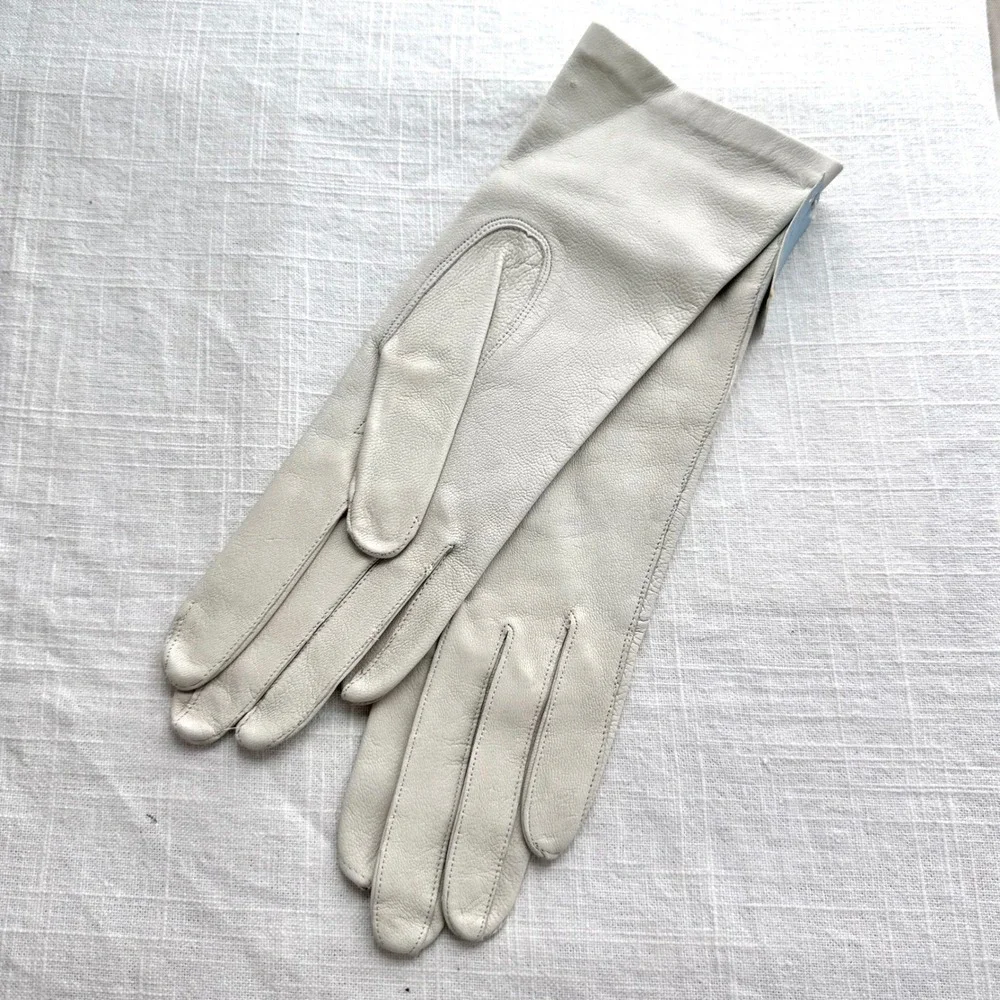 Vintage Van‎ Raalte Cabretta Leather Gloves Silk Lined Cream Deadstock Size 7